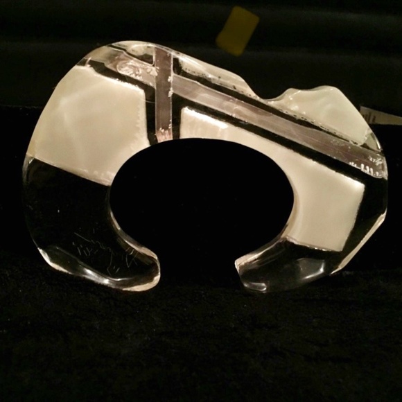 Anne & Frank Vigneri Signed Plexiglass Bracelet - Picture 1 of 8